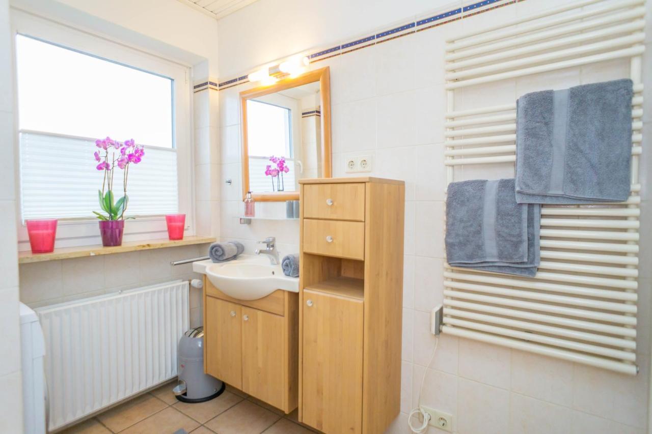 Große Wohnung in perfekter Lage mit Balkon! Westerland Exterior foto
